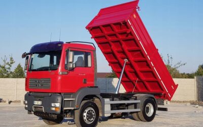 Samochód skrzyniowy ( wywrotka ) ładowność 7 ton 2 osie